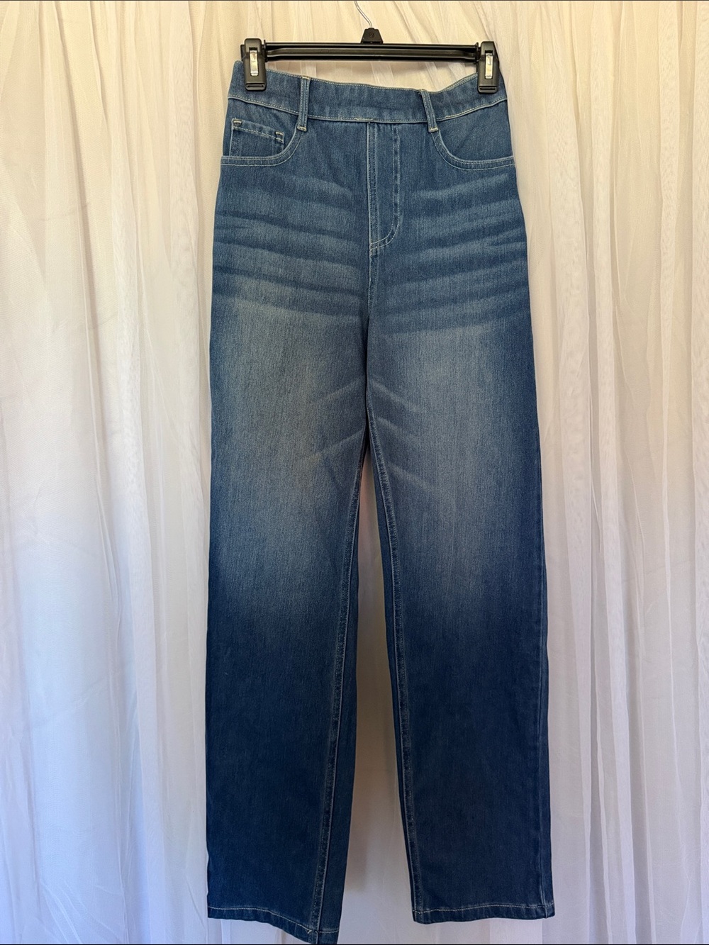 HALARA NWOT Women's Straight-Leg Jeans, small with regular length